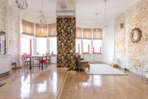 How to Mix Vintage and Modern Furniture Without It Looking Off