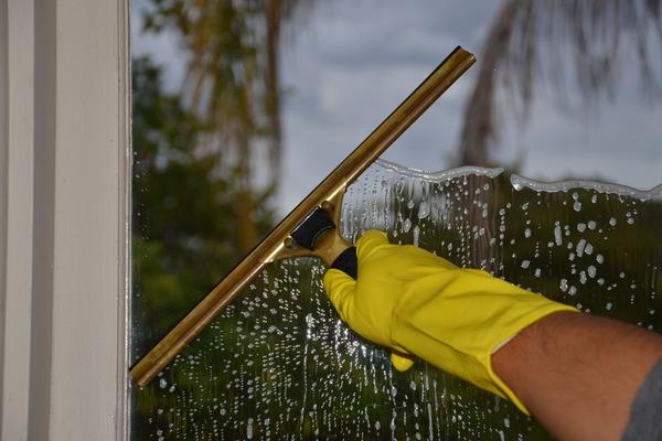 how to clean windows without streaks